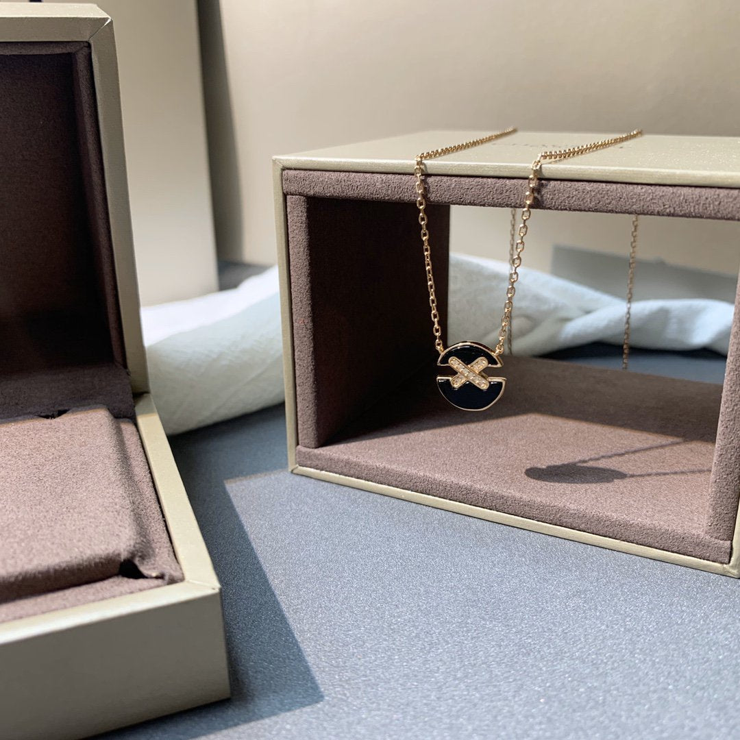 [⭐Veyra]JEUX DE PINK GOLD DIAMOND NECKLACE