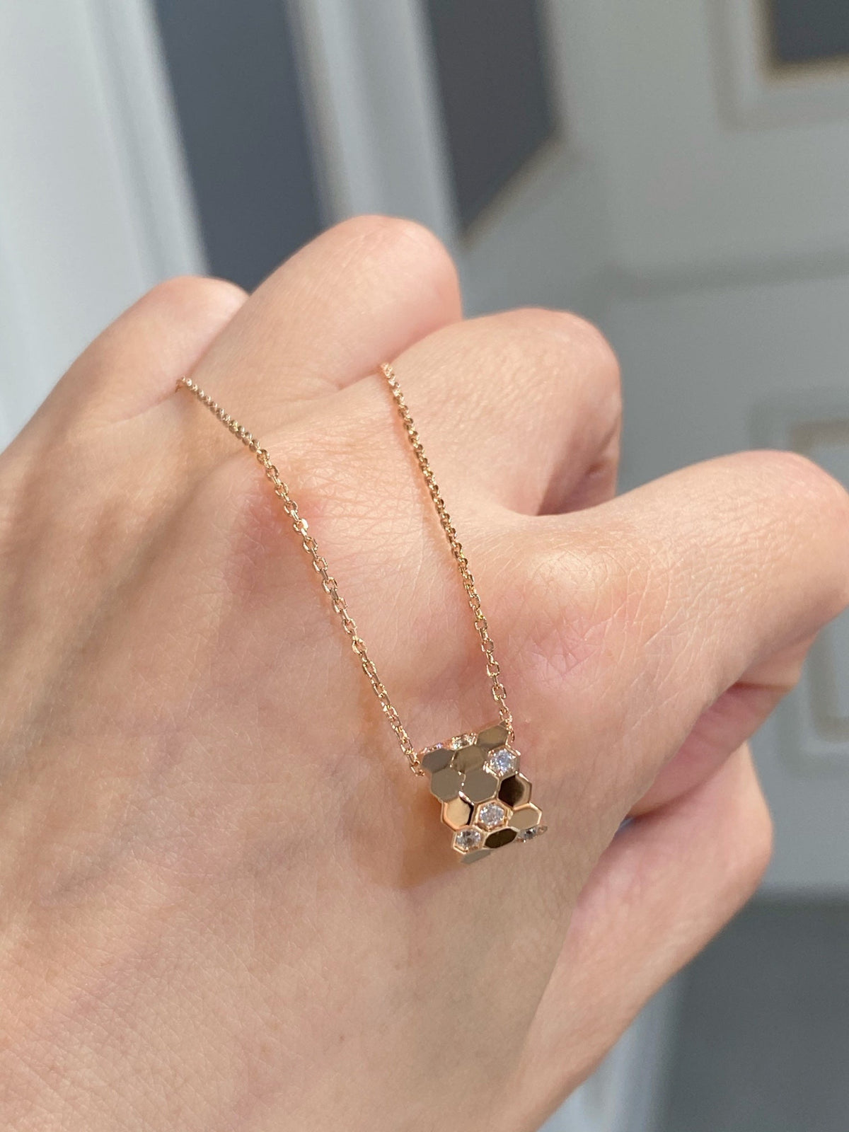 [⭐Veyra]BEE LOVE DIAMOND NECKLACE