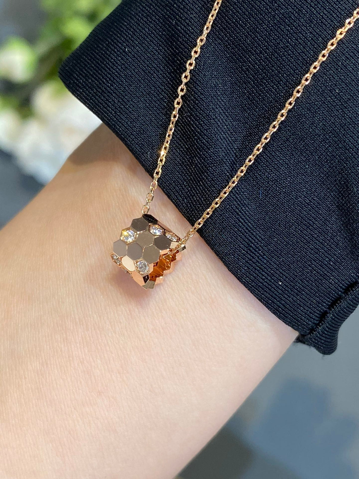 [⭐Veyra]BEE LOVE DIAMOND NECKLACE