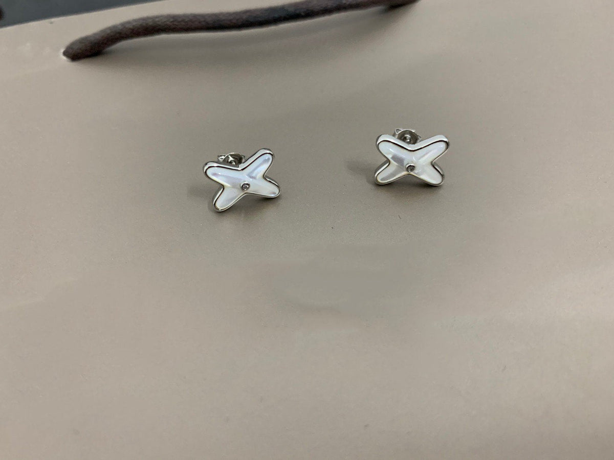 [⭐Veyra]JEUX DE WHITE MOP SILVER DIAMOND EARRINGS