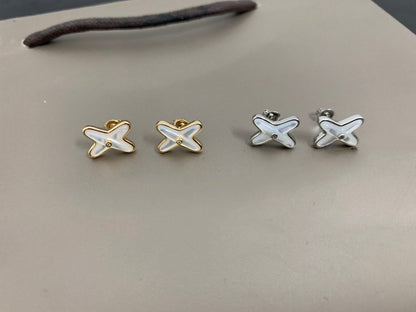 [⭐Veyra]JEUX DE WHITE MOP SILVER DIAMOND EARRINGS