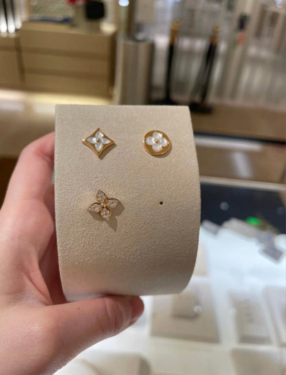 [⭐Veyra]STAR BLOSSOM STUD EARRINGS PINK GOLD DIAMONDS