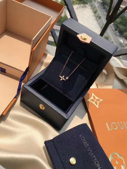 [⭐Veyra]BLOSSOM PENDANT PINK GOLD AND DIAMOND