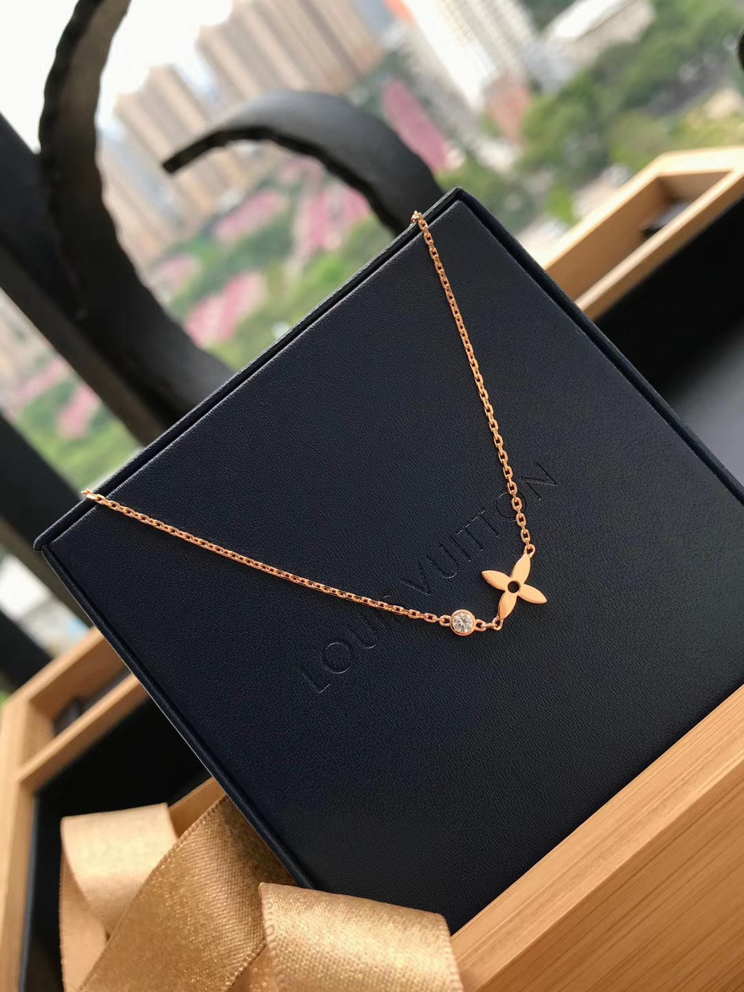 [⭐Veyra]BLOSSOM PENDANT PINK GOLD AND DIAMOND