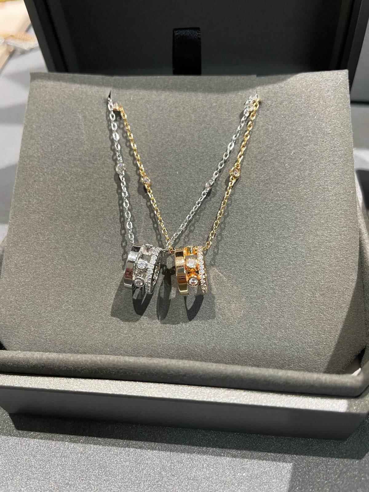 [⭐Veyra]CHAIN MOVE ROMANE PEDAND NECKLACE