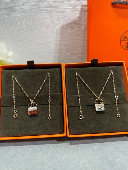 [⭐Veyra]H CIRCE MOISSANITE PENDANT NECKLACE GOLD