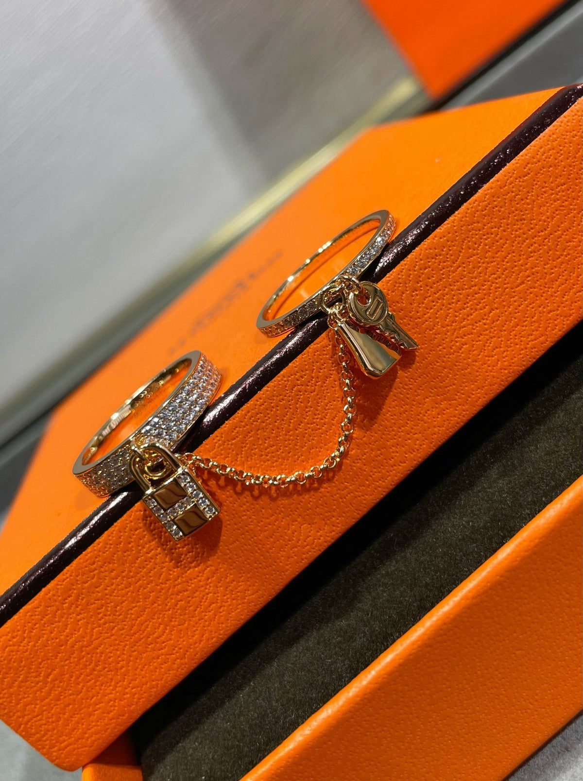 [⭐Veyra]HM KELLY CLOCHETTE DOUBLE RING IN  WITH DIAMONDS