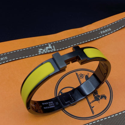 [⭐Veyra]CLIC HM SO BLACK YELLOW BRACELET