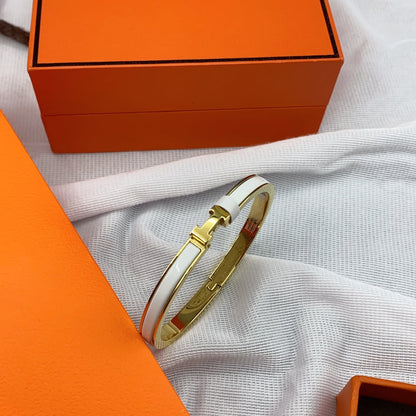 [⭐Veyra]CLASSIC HM CLIC WHITE 8MM ENAMEL BRACELET