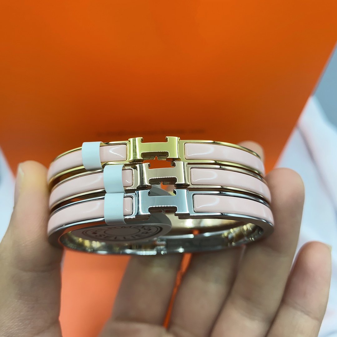 [⭐Veyra]CLASSIC HM CLIC  PINK 8MM ENAMEL BRACELET