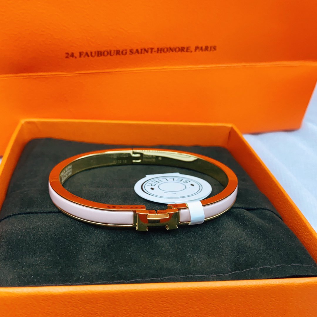 [⭐Veyra]CLASSIC HM CLIC  PINK 8MM ENAMEL BRACELET