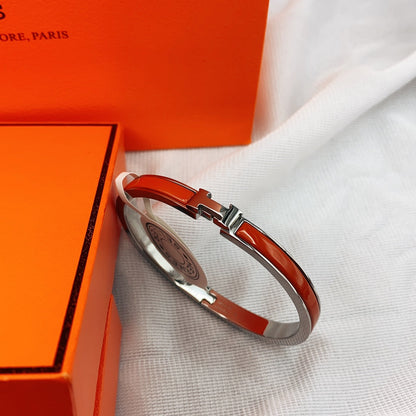 [⭐Veyra]CLASSIC HM CLIC RED 8MM ENAMEL BRACELET