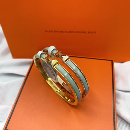 [⭐Veyra]CLASSIC HM CLIC GREEN 8MM ENAMEL BRACELET