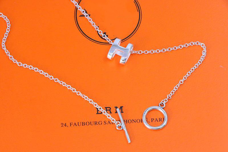 [⭐Veyra]HM NECKLACE H LETTER OVAL SERIES