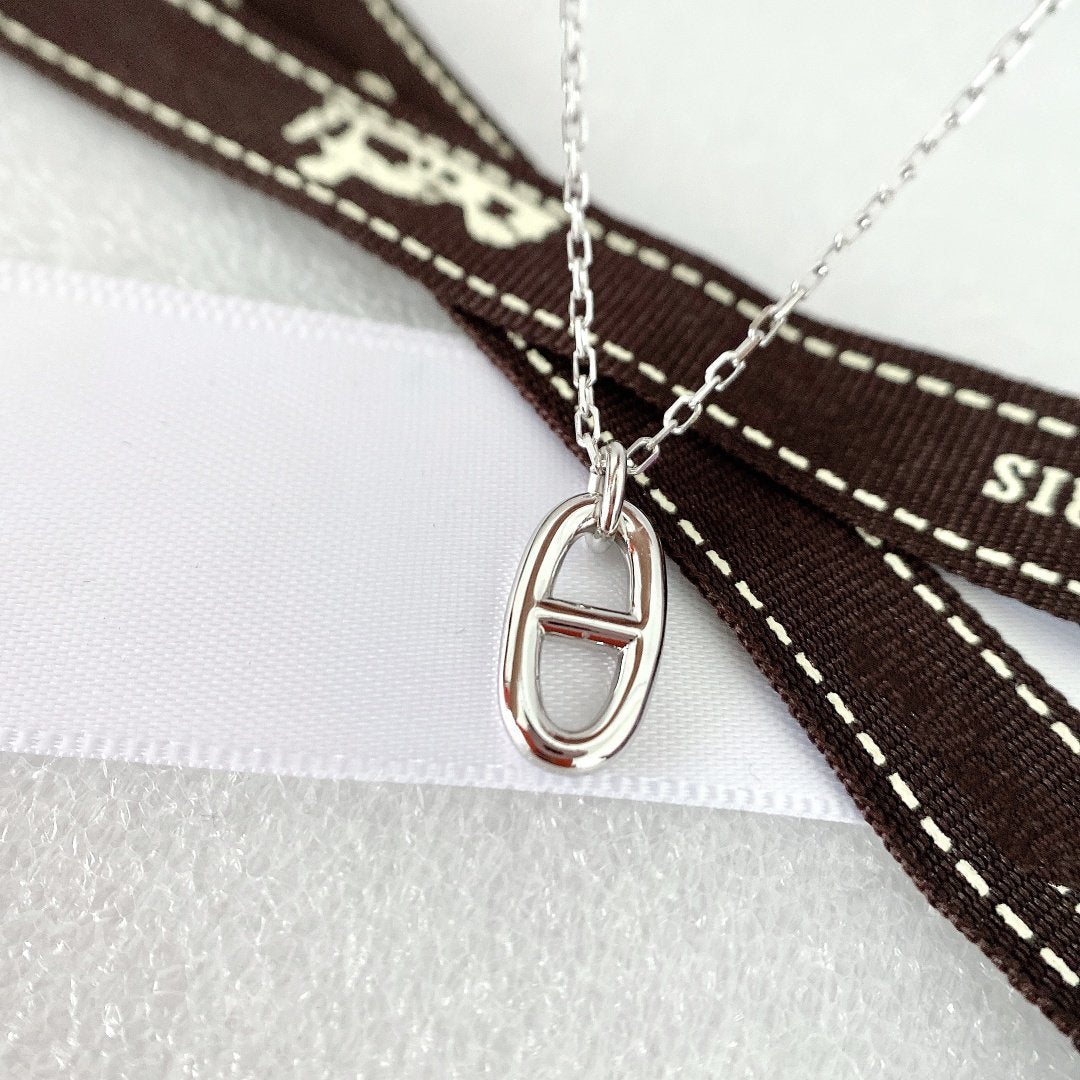 [⭐Veyra]HM PIG NOSE NECKLACE