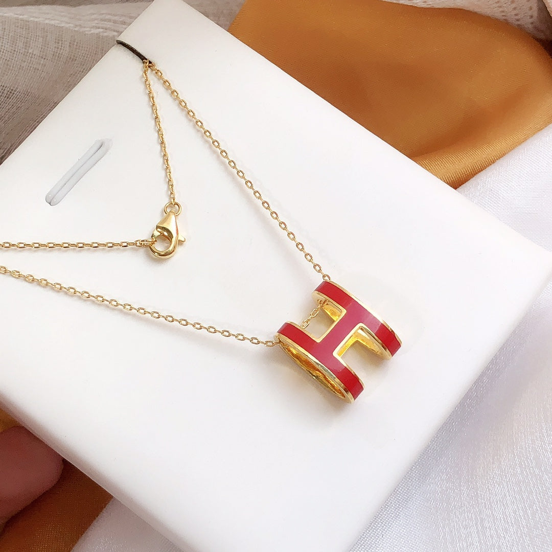[⭐Veyra]HM CLIC RED ENAMEL GOLD NECKLACE