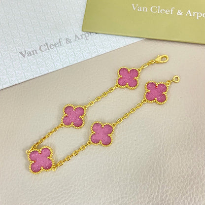 [⭐Veyra]NEW BUBBLE PINK ENAMEL 5-FLOWER BRACELET