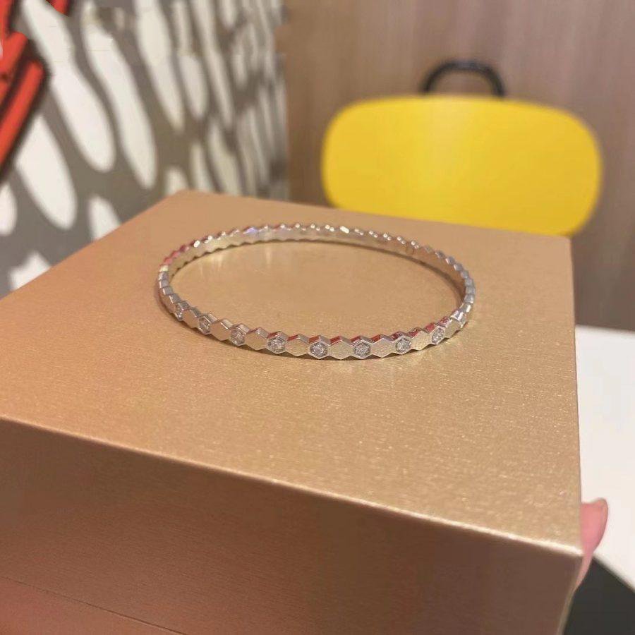 [⭐Veyra]BEE LOVE SILVER DIAMOND BRACELET