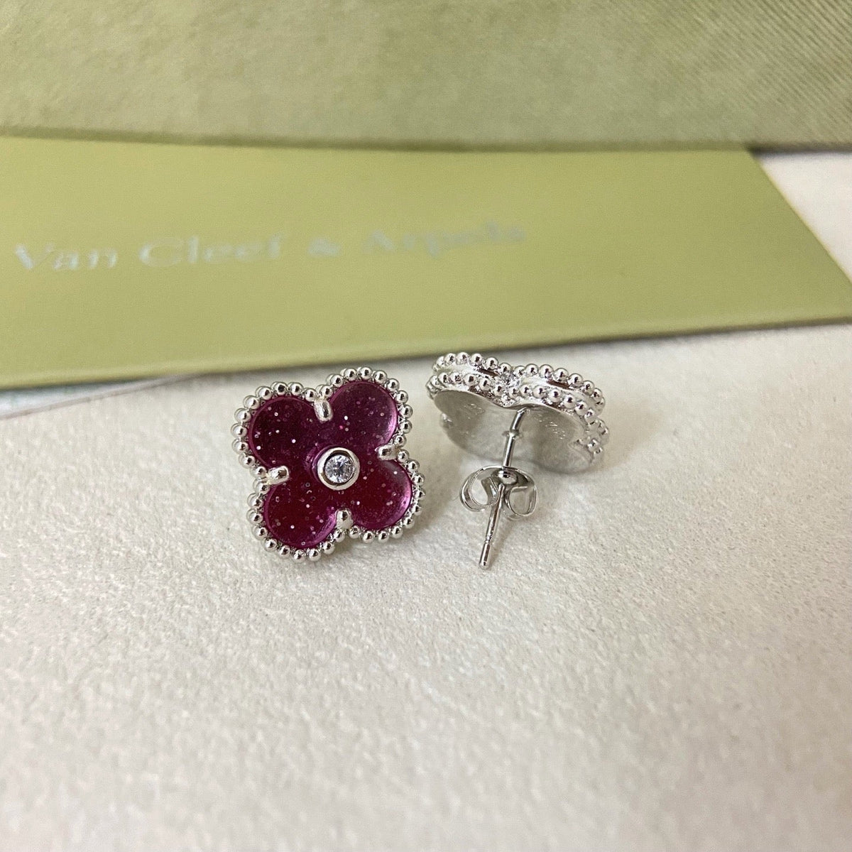 [⭐Veyra]2026 NEW  CLOVER 1 MOTIFPINK ENAMEL STUD EARRINGS WITH DIAMONDS