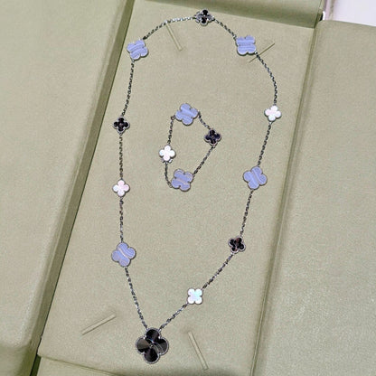 [⭐Veyra]DETACHABLE CLOVER 15(11+4) FLOWER SILVER NECKLACE SET