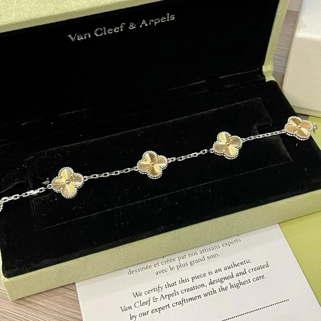 [⭐Veyra] CLOVER 5 MOTIF LASER BRACELET COLLECTION