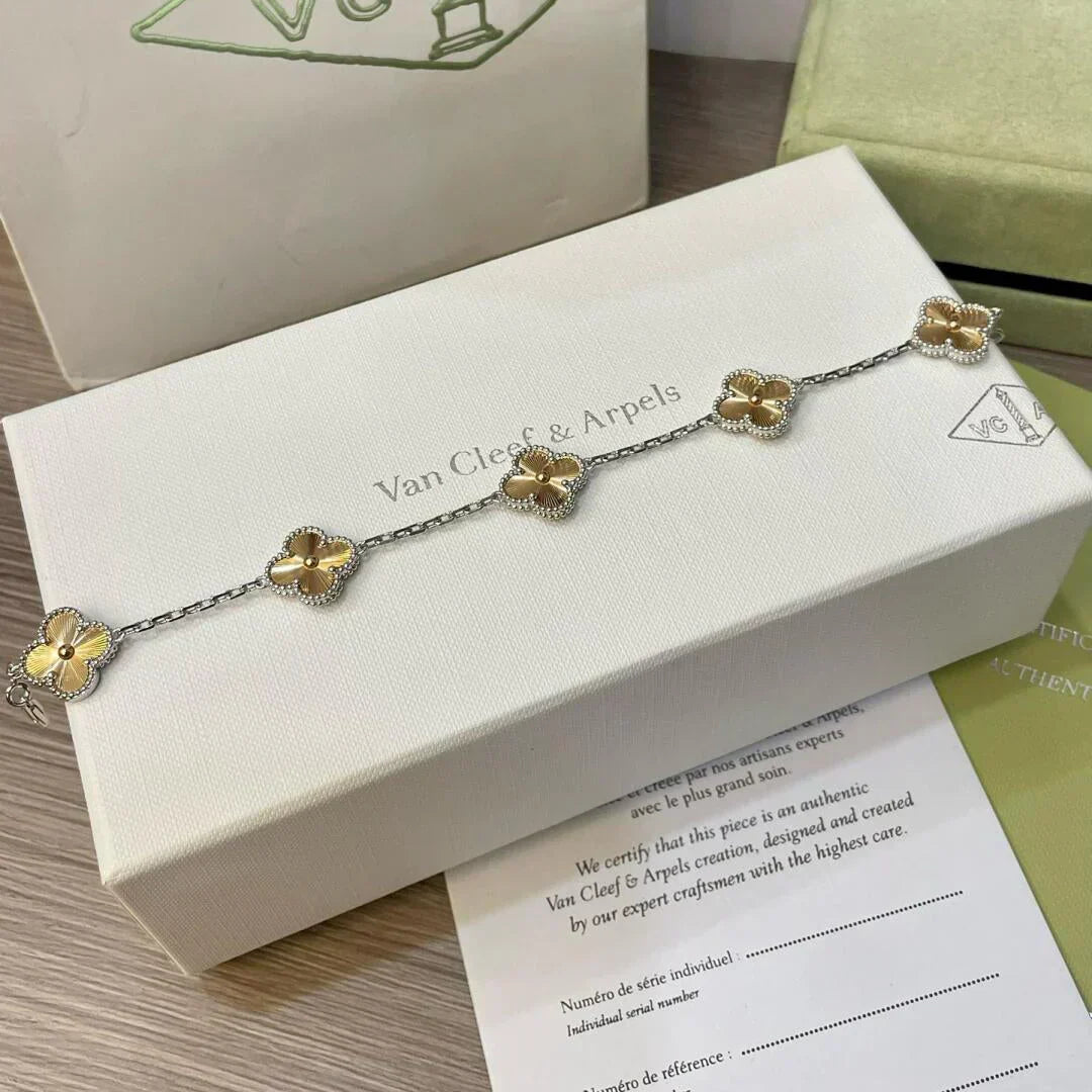[⭐Veyra] CLOVER 5 MOTIF LASER BRACELET COLLECTION