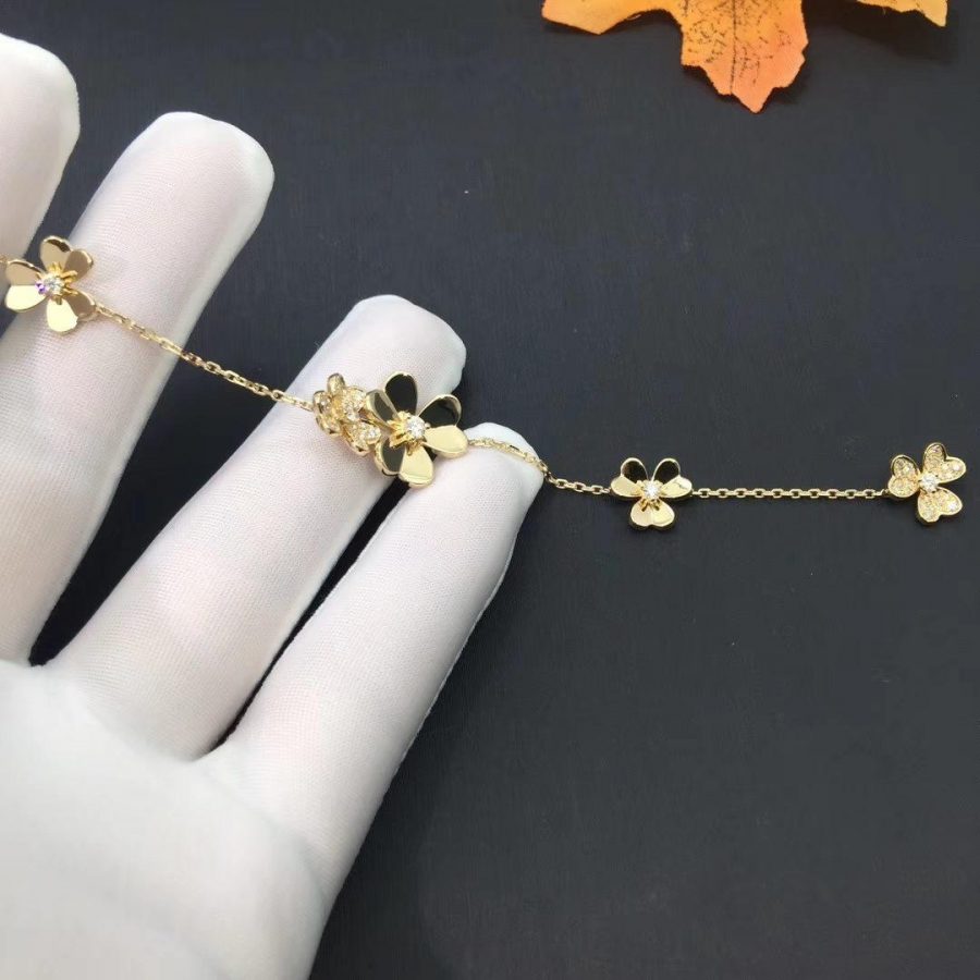 [⭐Veyra]FRIVOLE GOLD 5 FLOWERS BRACELET