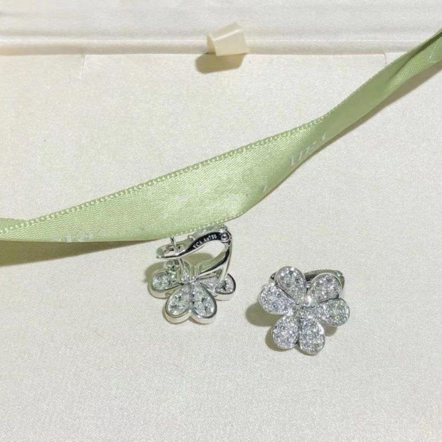 [⭐Veyra]FRIVOLE SILVER FLOWER DIAMOND EARRINGS