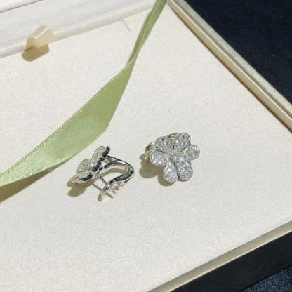 [⭐Veyra]FRIVOLE SILVER FLOWER DIAMOND EARRINGS