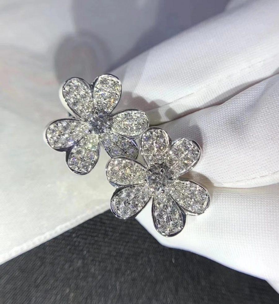 [⭐Veyra]FRIVOLE SILVER FLOWER DIAMOND EARRINGS