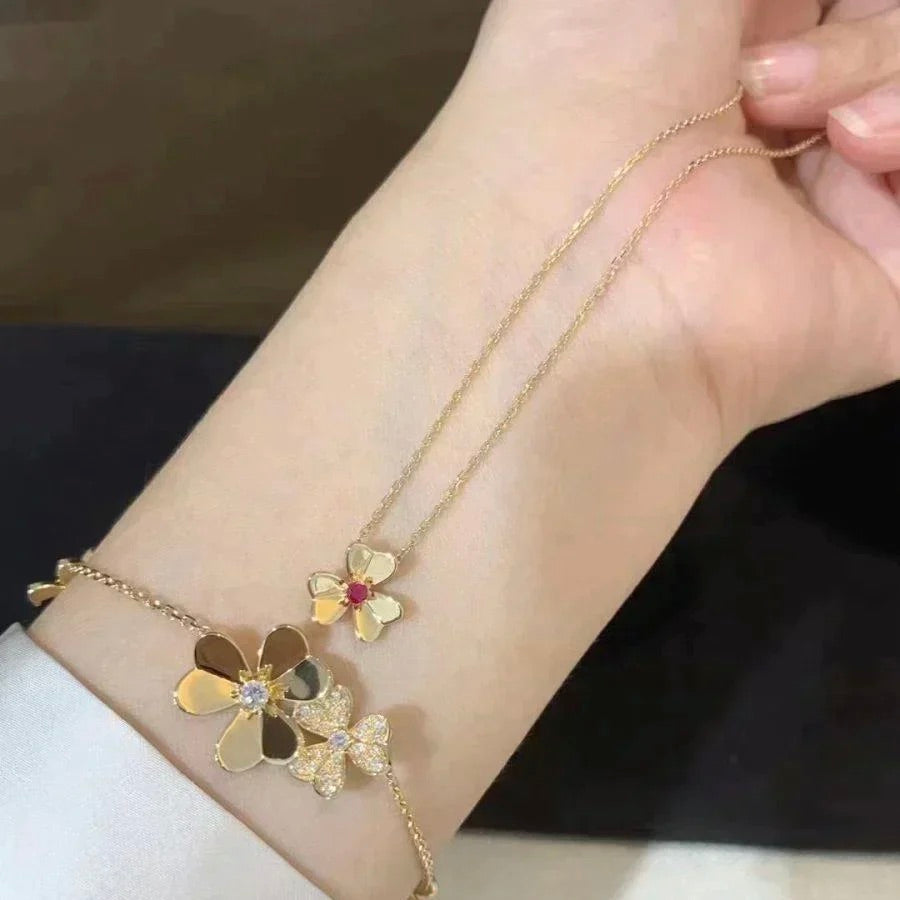 [⭐Veyra]FRIVOLE GOLD FLOWER NECKLACE