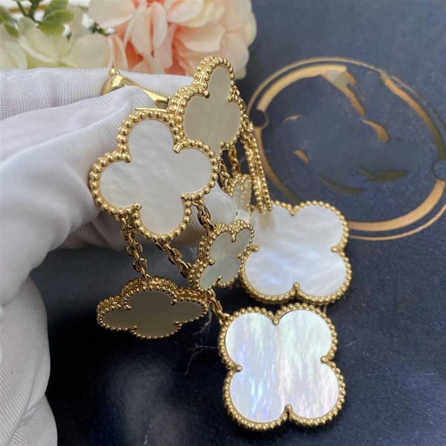 [⭐Veyra]CLOVER EARRINGS WHITE MOP 4 MOTIFS GOLD