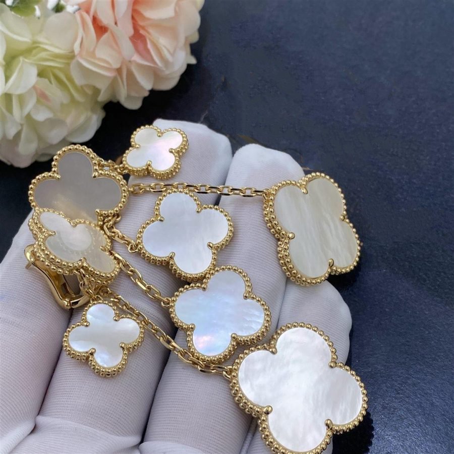 [⭐Veyra]CLOVER EARRINGS WHITE MOP 4 MOTIFS GOLD
