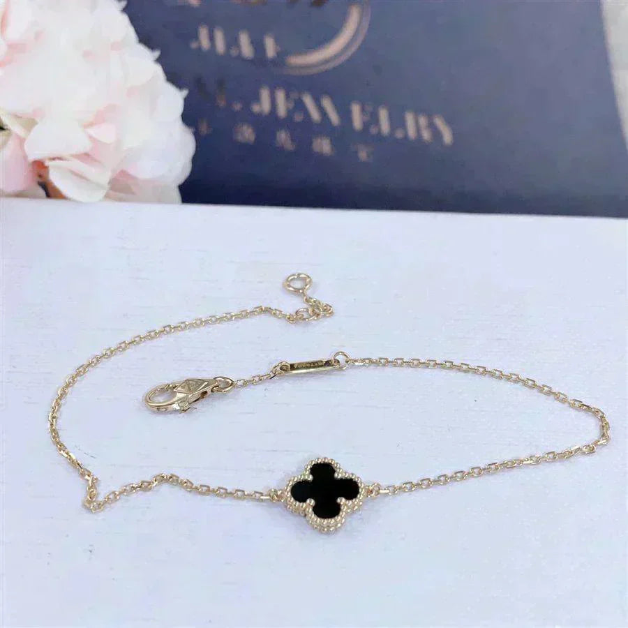 [⭐Veyra]CLOVER ONYX SINGLE FLOWER BRACELET