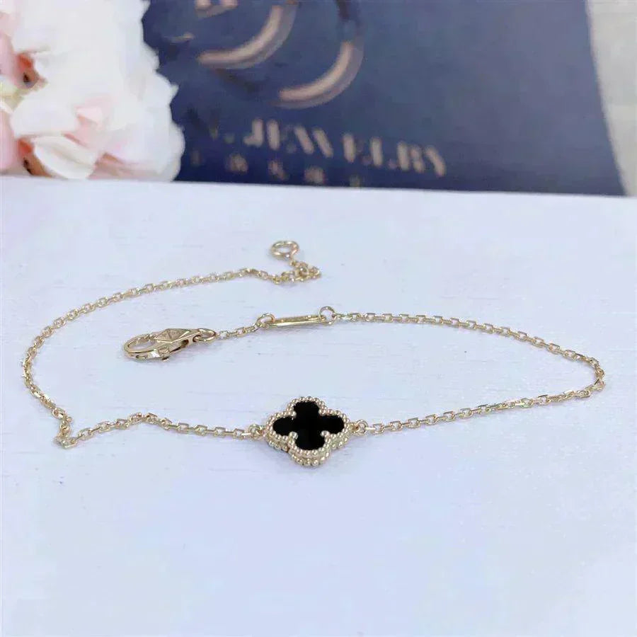 [⭐Veyra]CLOVER ONYX SINGLE FLOWER BRACELET