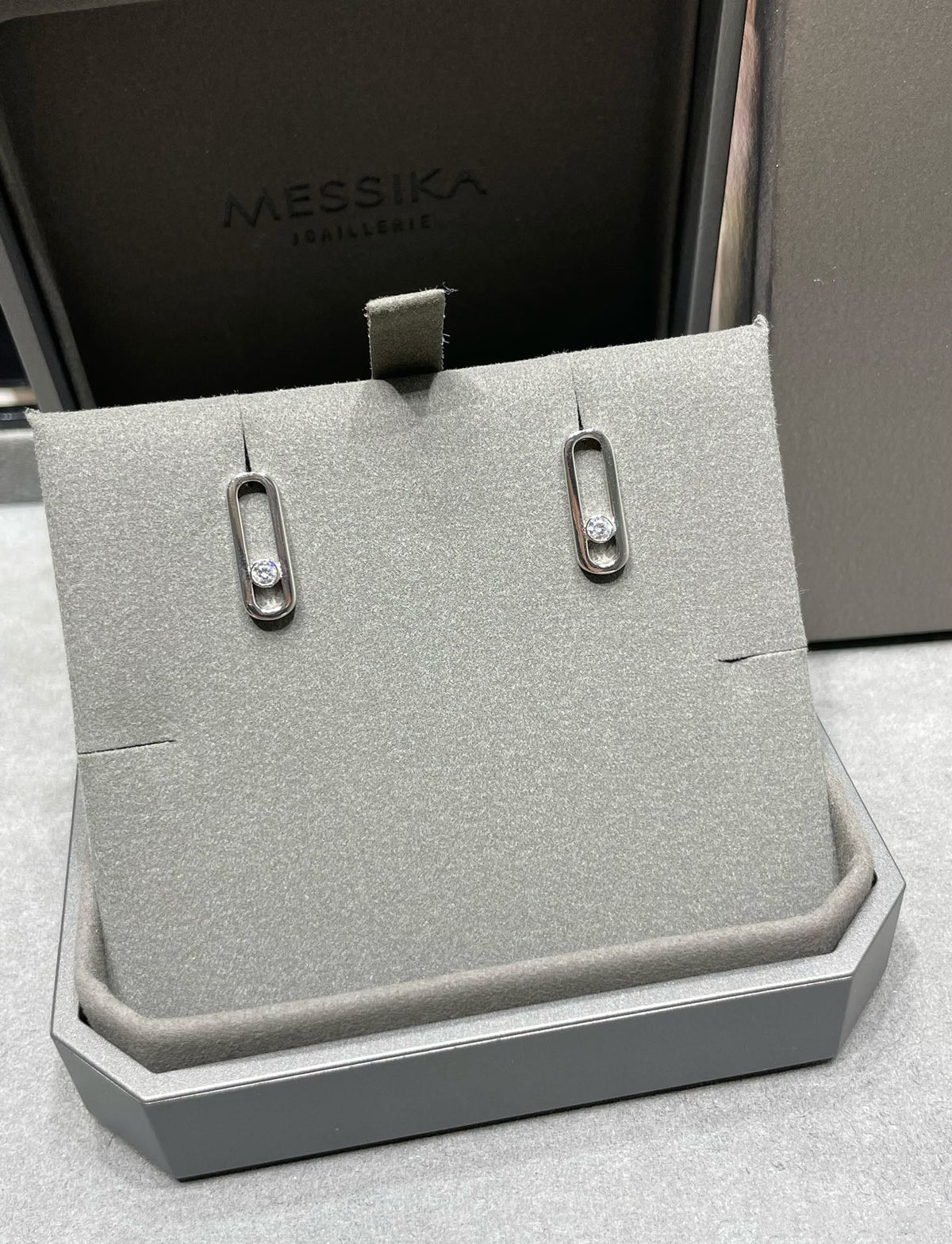 [⭐Veyra]MOVE UNO SMALL 1 DIAMOND EARRINGS