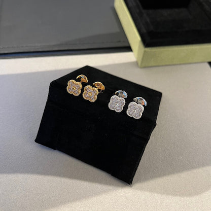 [⭐Veyra]CLOVER MINI DIAMOND STUD EARRINGS