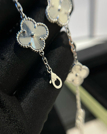 [⭐Veyra] CLOVER 5 MOTIF LASER BRACELET COLLECTION
